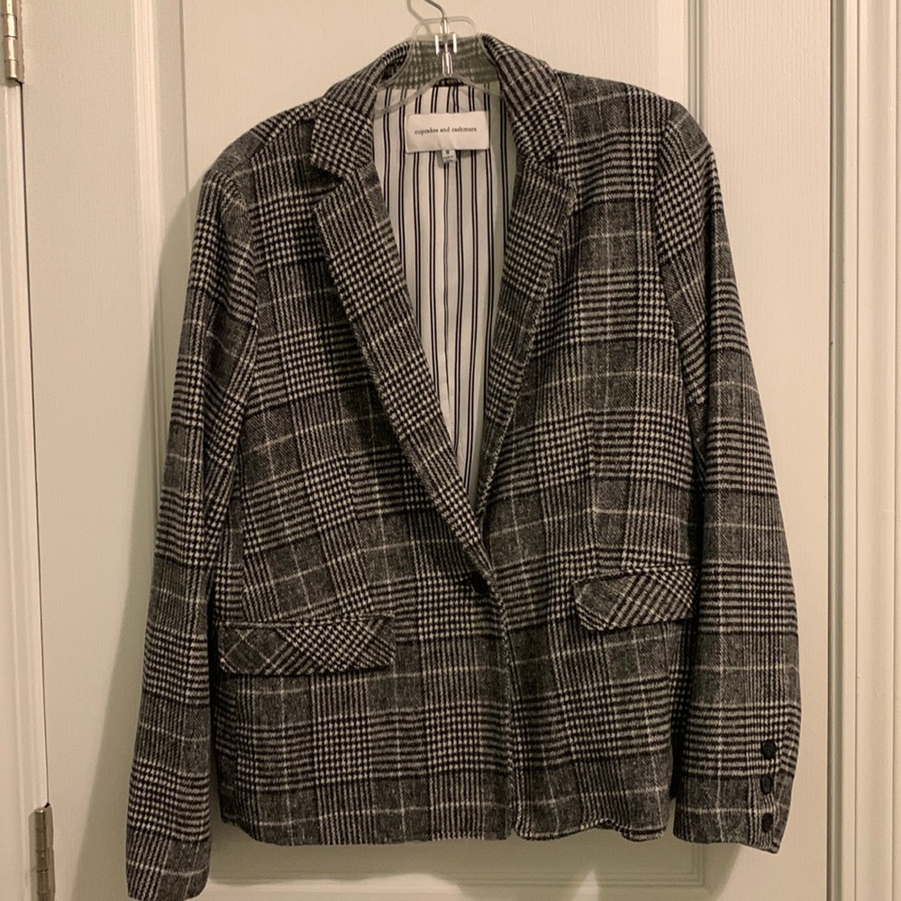 Cupcakes and Cashmere Blazer | Color: Black and White | Size: 8